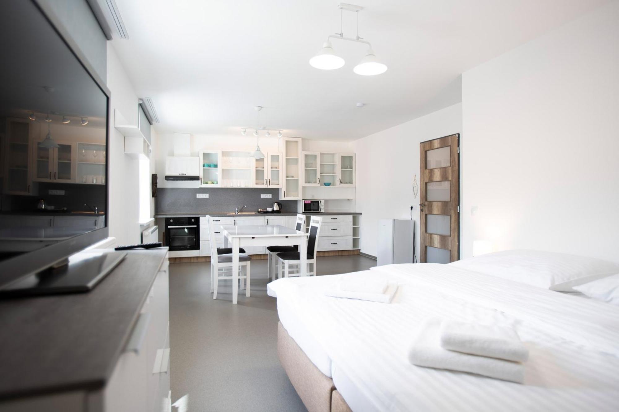 Amenity Apartmany Perna Ngoại thất bức ảnh