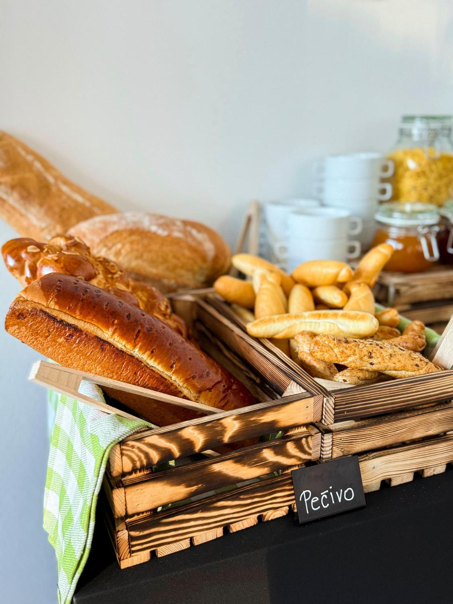 Amenity Apartmany Perna Ngoại thất bức ảnh
